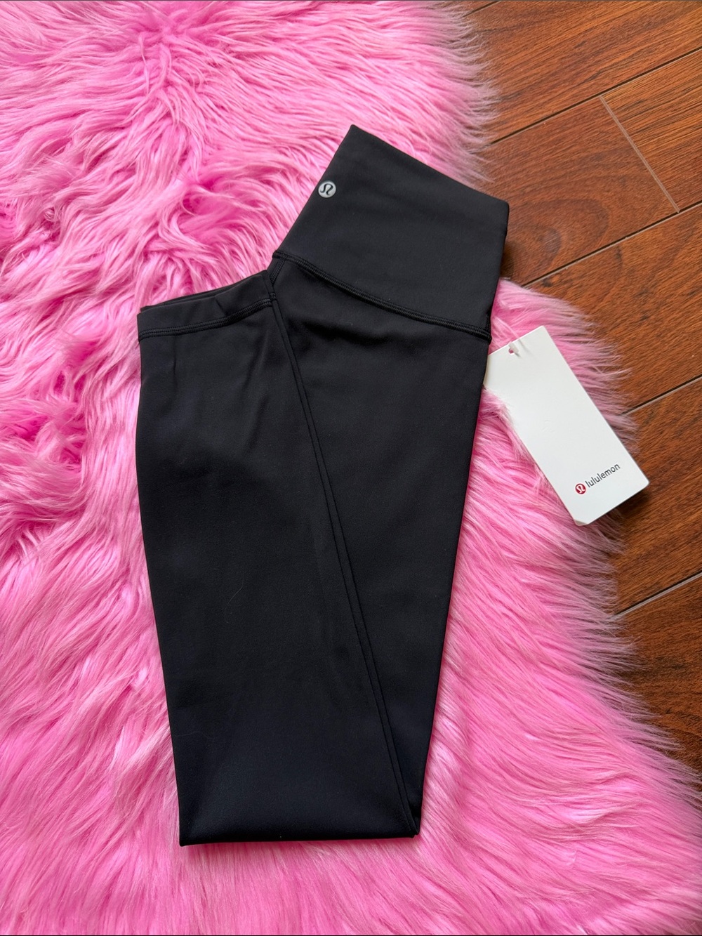 Lululemon size 4 Wunder train HR 25” black NWT